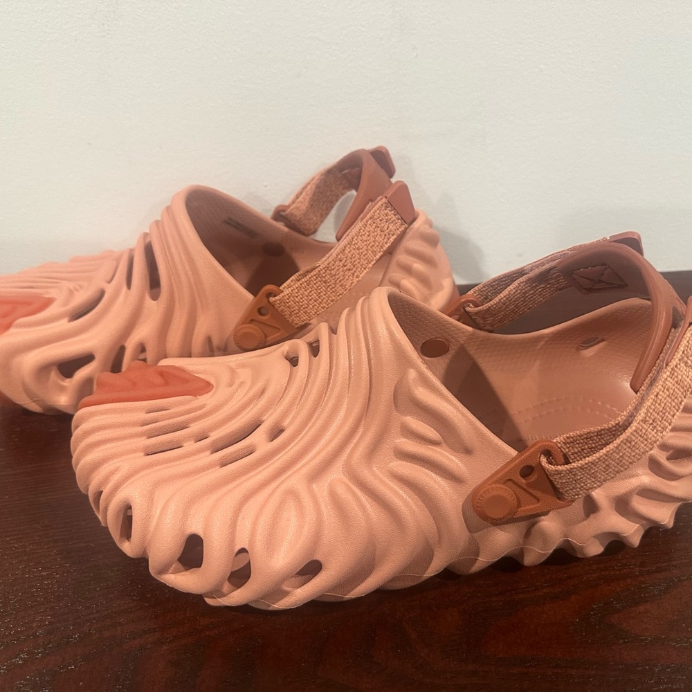 CROCS Coral and Tan Mules